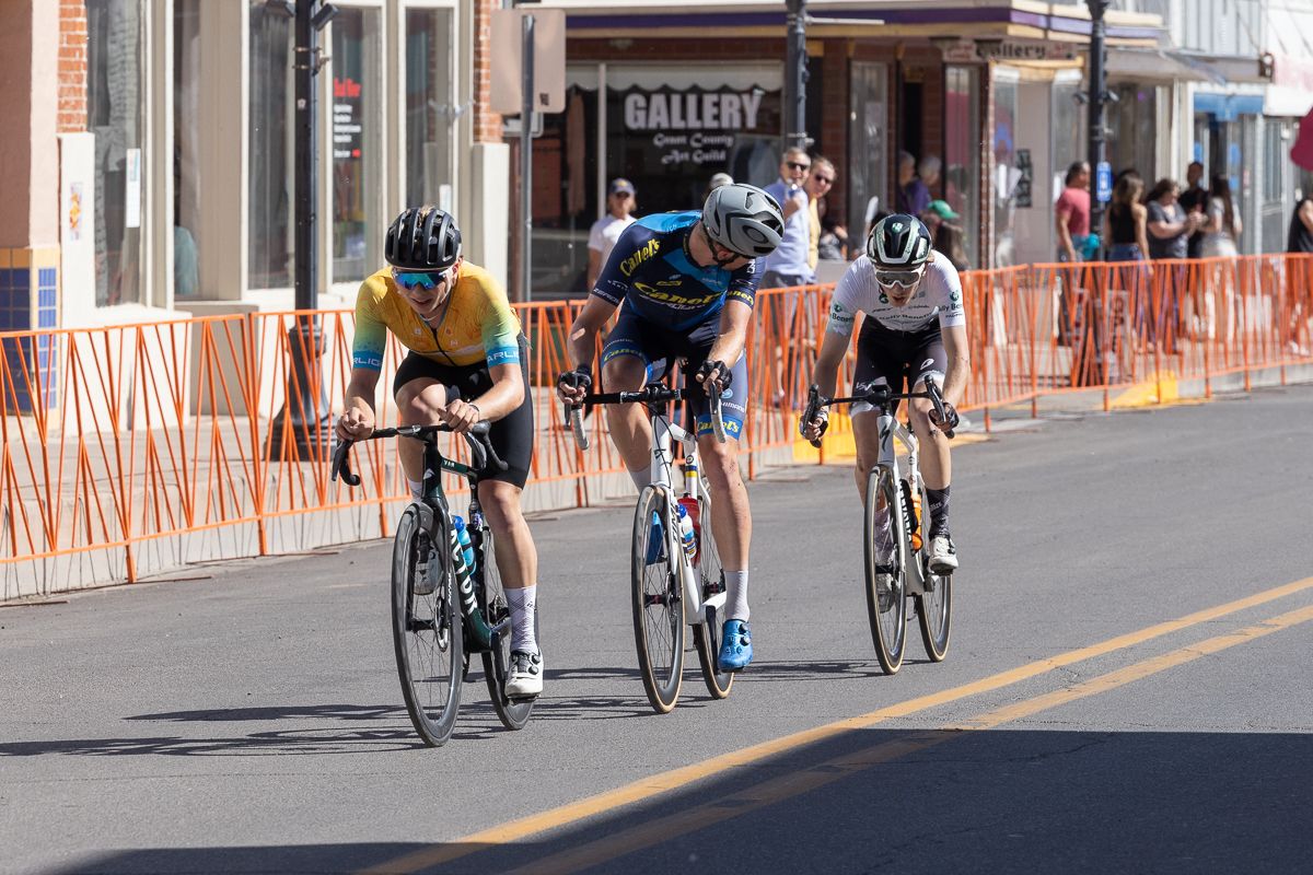 A mid-race break allowed some TV time by Project Echelon