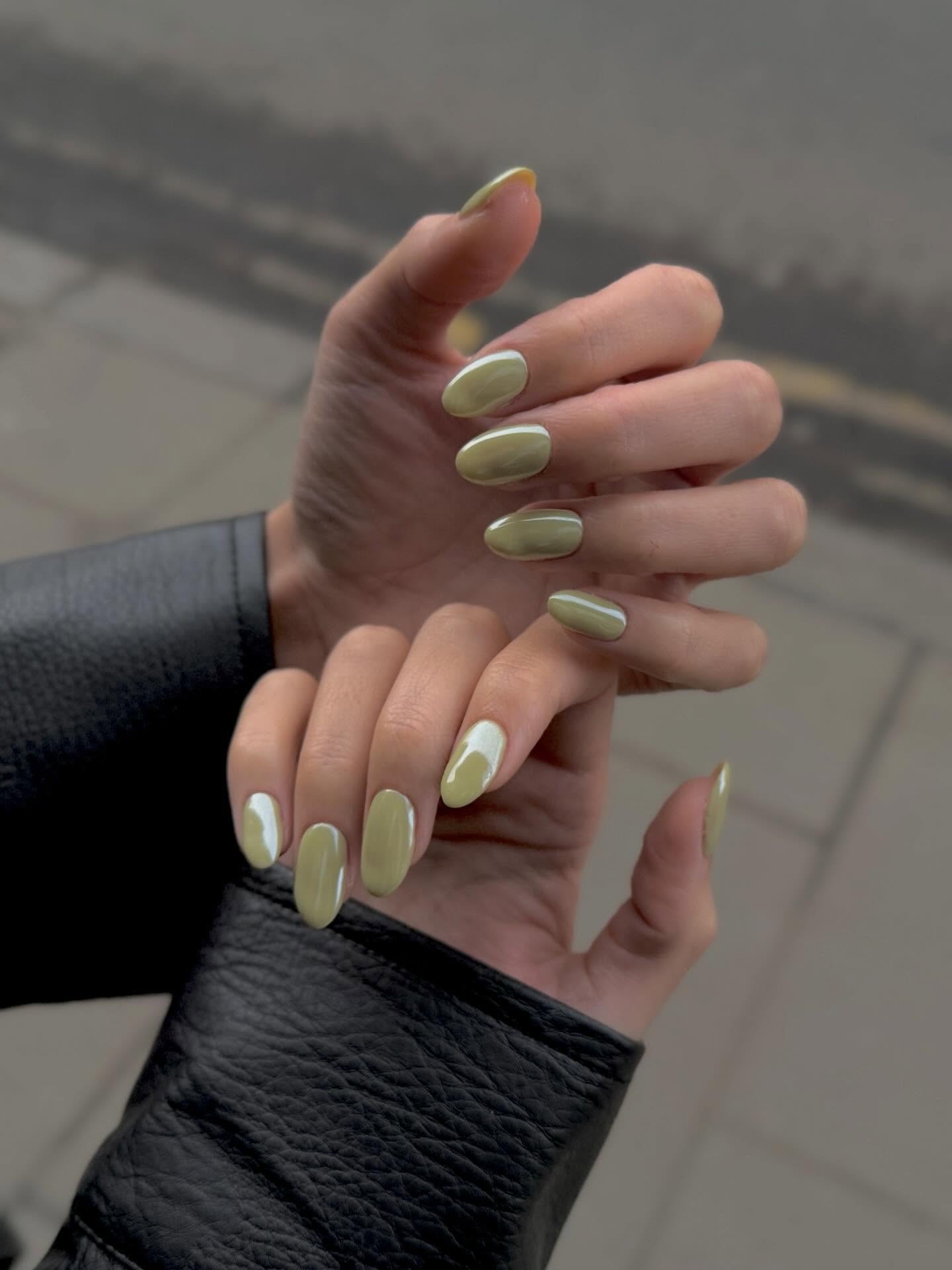 nail shades for June 2026