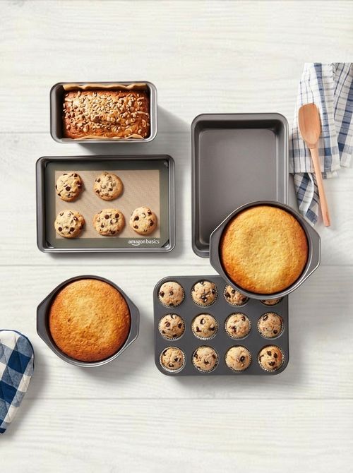 Amazon Basics 6-piece Non-stick Carbon Steel Bakeware Set