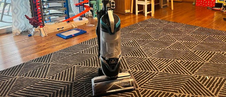 Bissell SurfaceSense Pet Multi-Surface Vacuum review | Top Ten Reviews