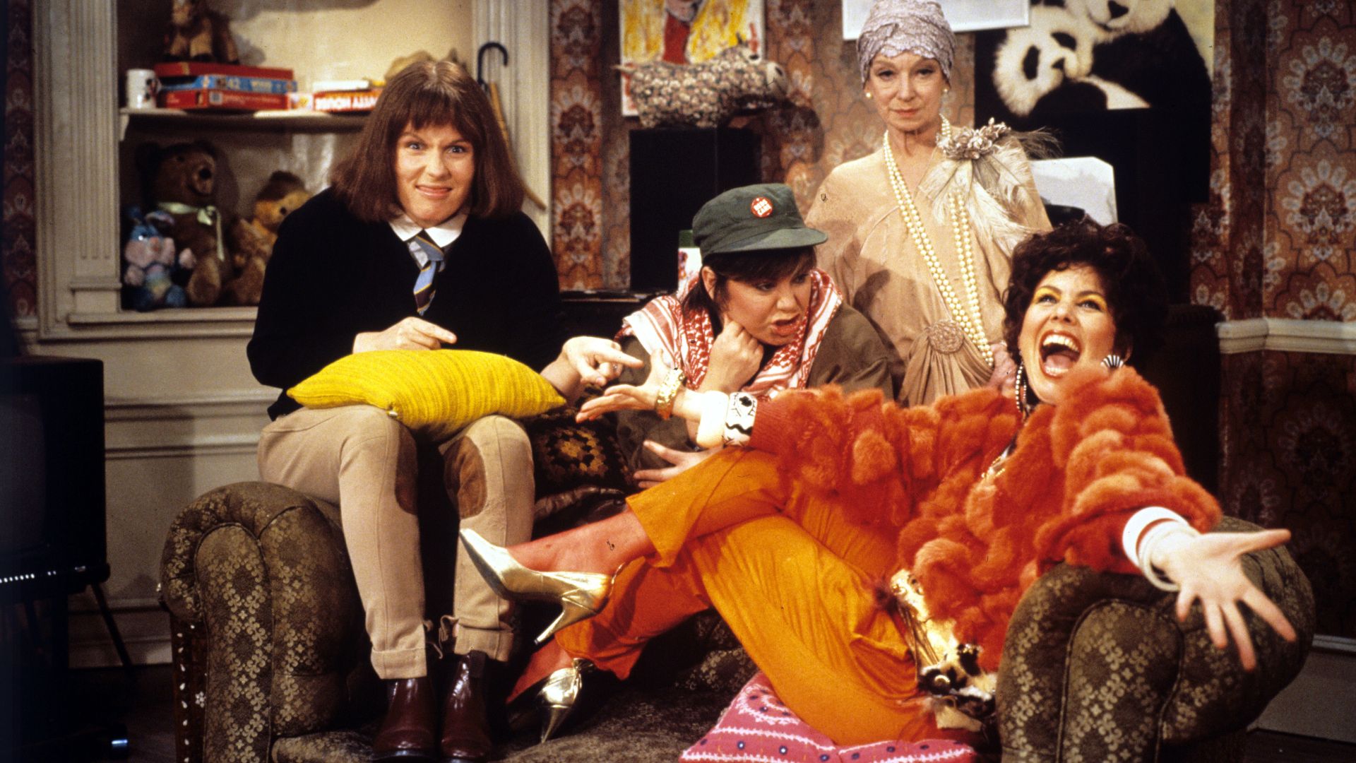 Jennifer Saunders, Dawn French, Joan Greenwood and Ruby Wax in 'Girls on Top' - 1992