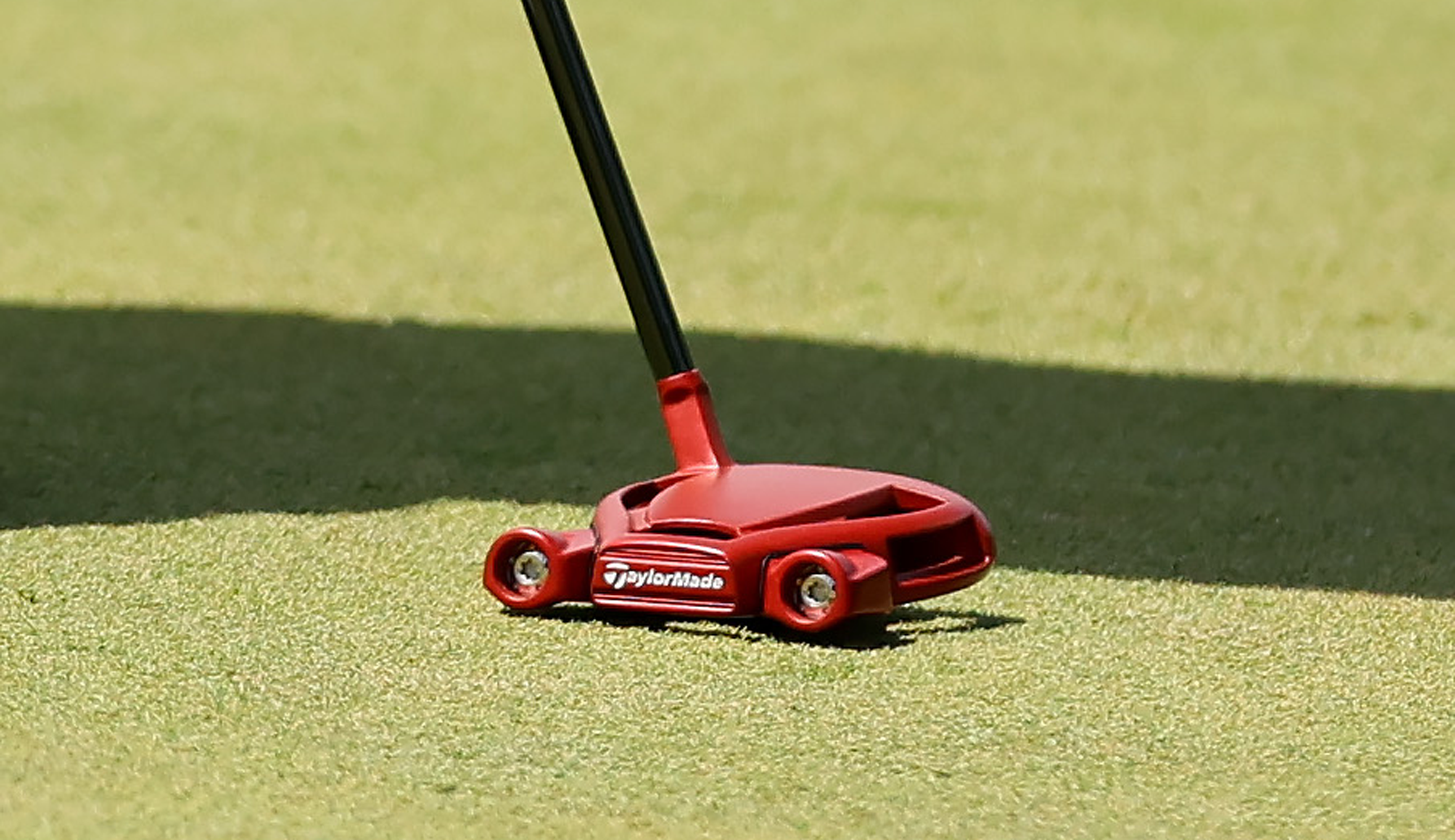 A close-up of Jason Day's putter