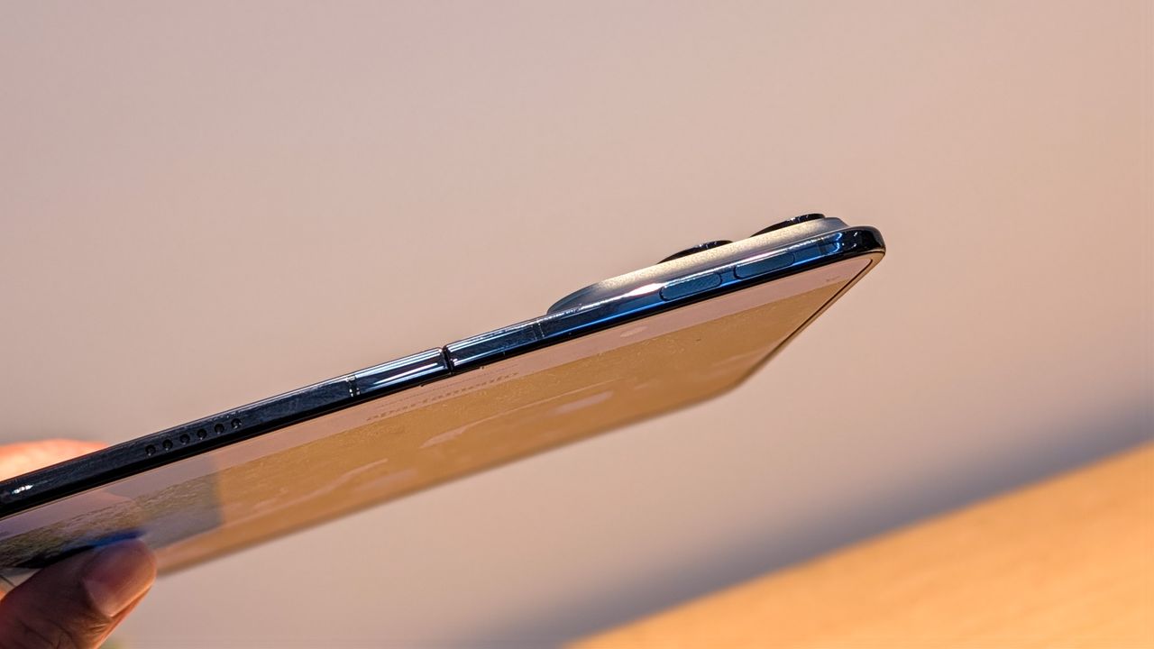 Apple iPhone Duo hands-on testing at Android Central