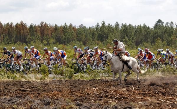 Crazy Horse: The bunch had a relaxing day after yesterday's stage in the mountains