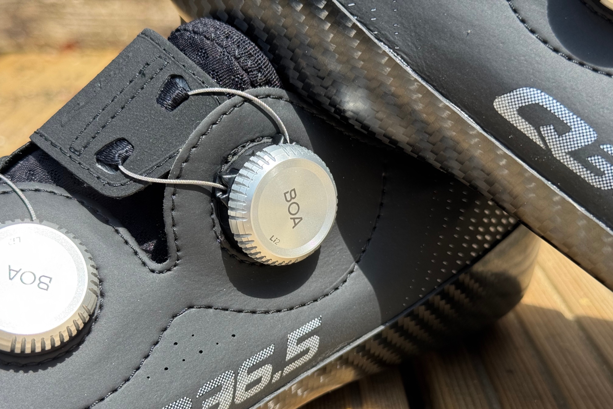 The double metal Boa dial of the Q36.5 Unique Pro shoes