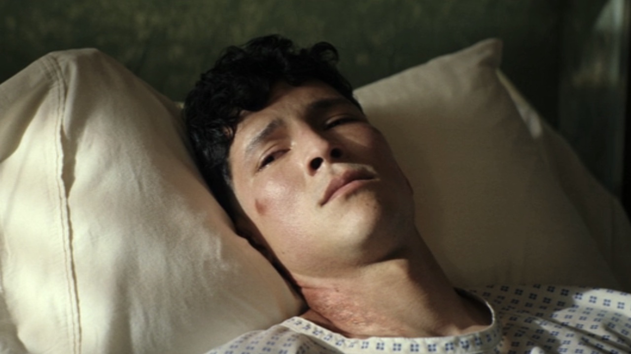 Danny Ramirez&#039;s Joaquin Torres laying in hospital bed in Captain America: Brave New World