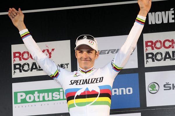 Jaroslav Kulhavy (Specialized) on the podium