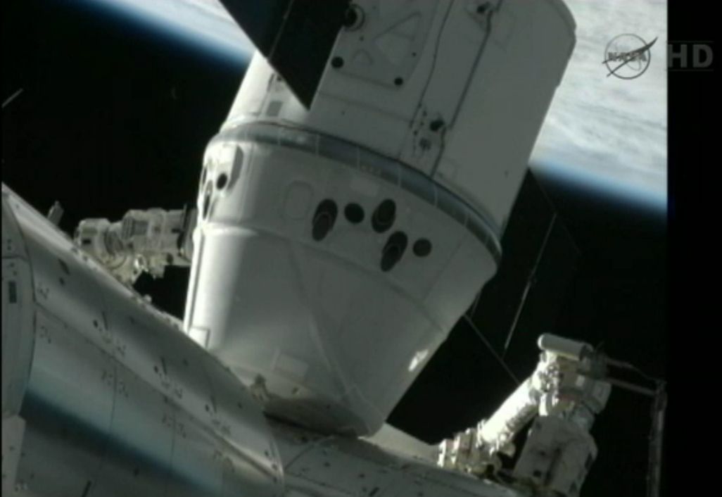 Private Dragon Capsule Arrives at Space Station in Historic First