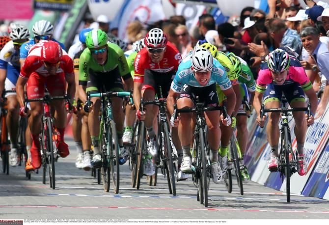 Mark Cavendish (Omega Pharma-Quick Step) on his way to the win