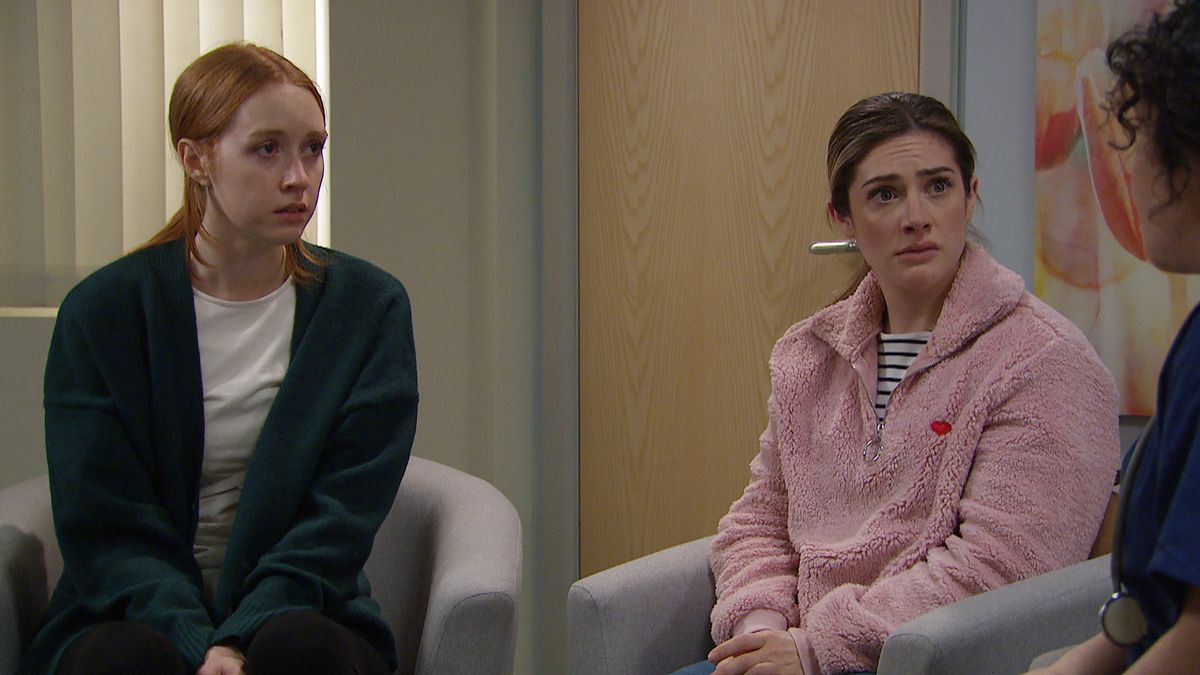 Chloe Harris is worried with Victoria in the hospital. 