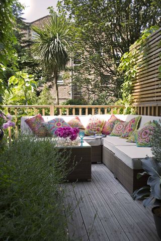 decking railing ideas: seated outdoor area