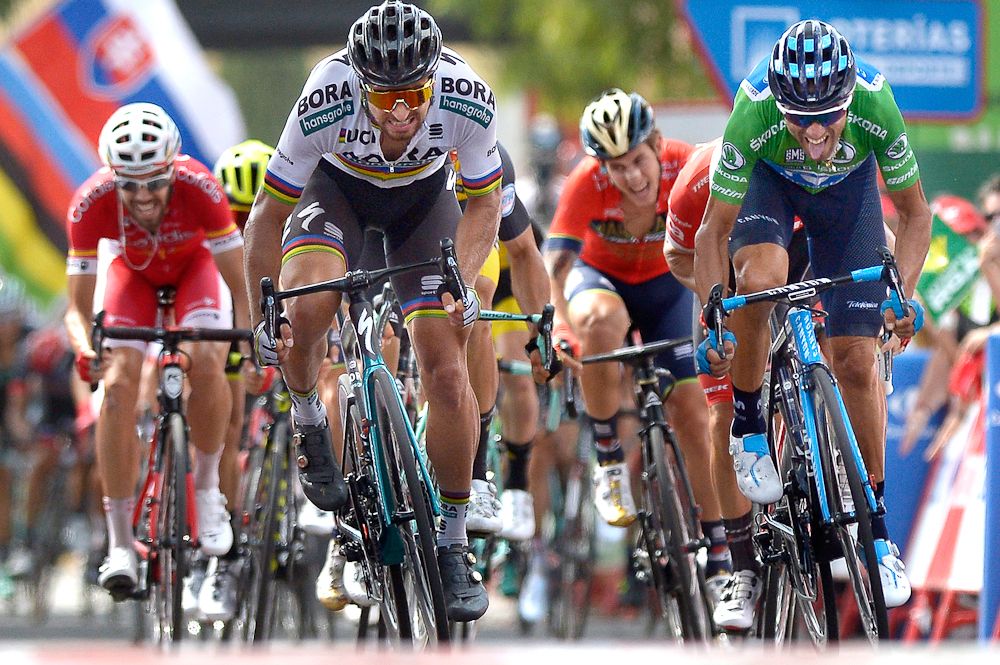 Alejandro Valverde beats Peter Sagan for his second stage win at the 2018 Vuelta a Espana