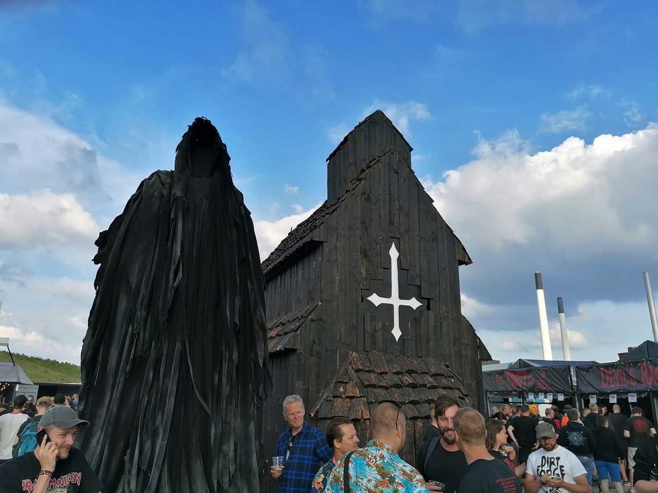 The black metal church schnapps bar!