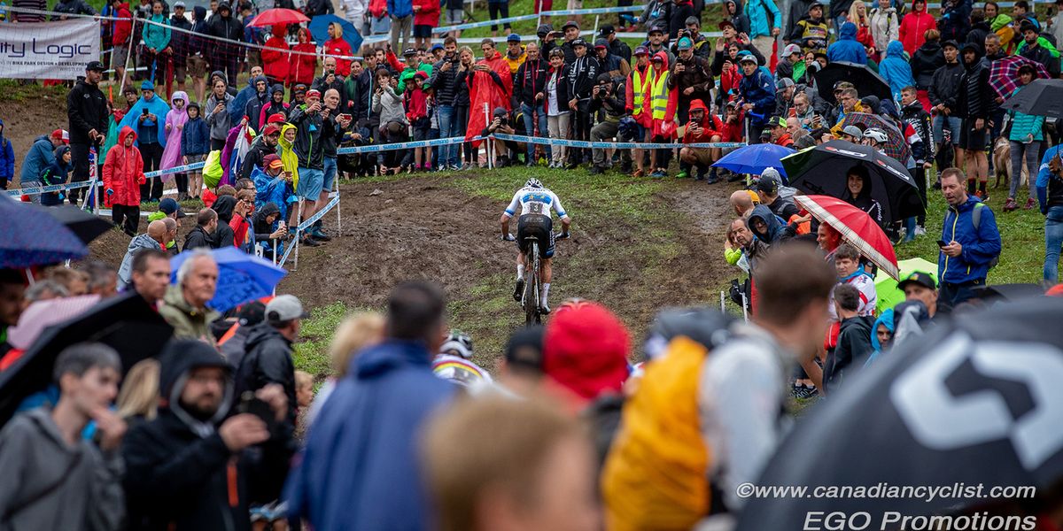 Mathieu van der Poel (Corendon-Circus) being chased by Henrique Avancini (Cannondale Factory Racing)