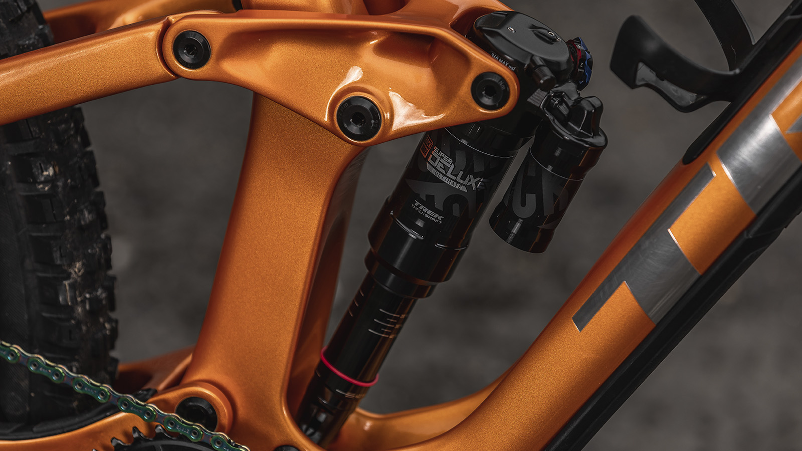 Trek's new Slash 29er has more travel, in-frame storage and a revamped ...