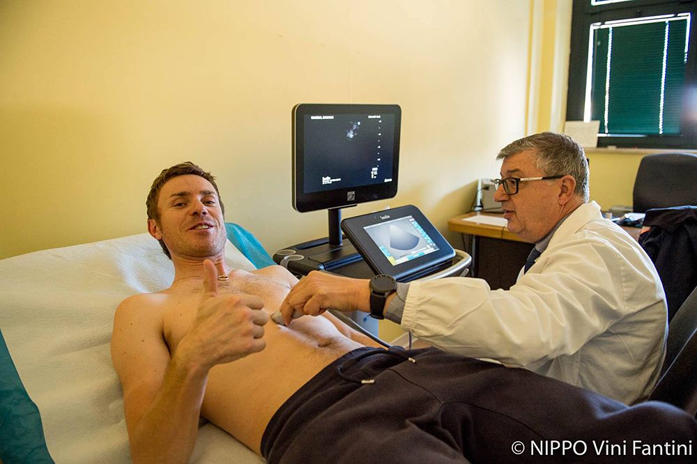 Medical tests for Damiano Cunego at the Nippo Vini Fantini camp