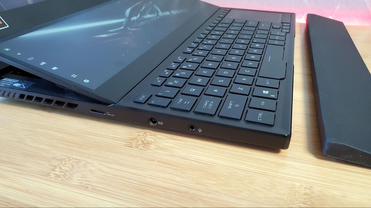 Asus ROG Zephyrus Duo 15 SE GX551
