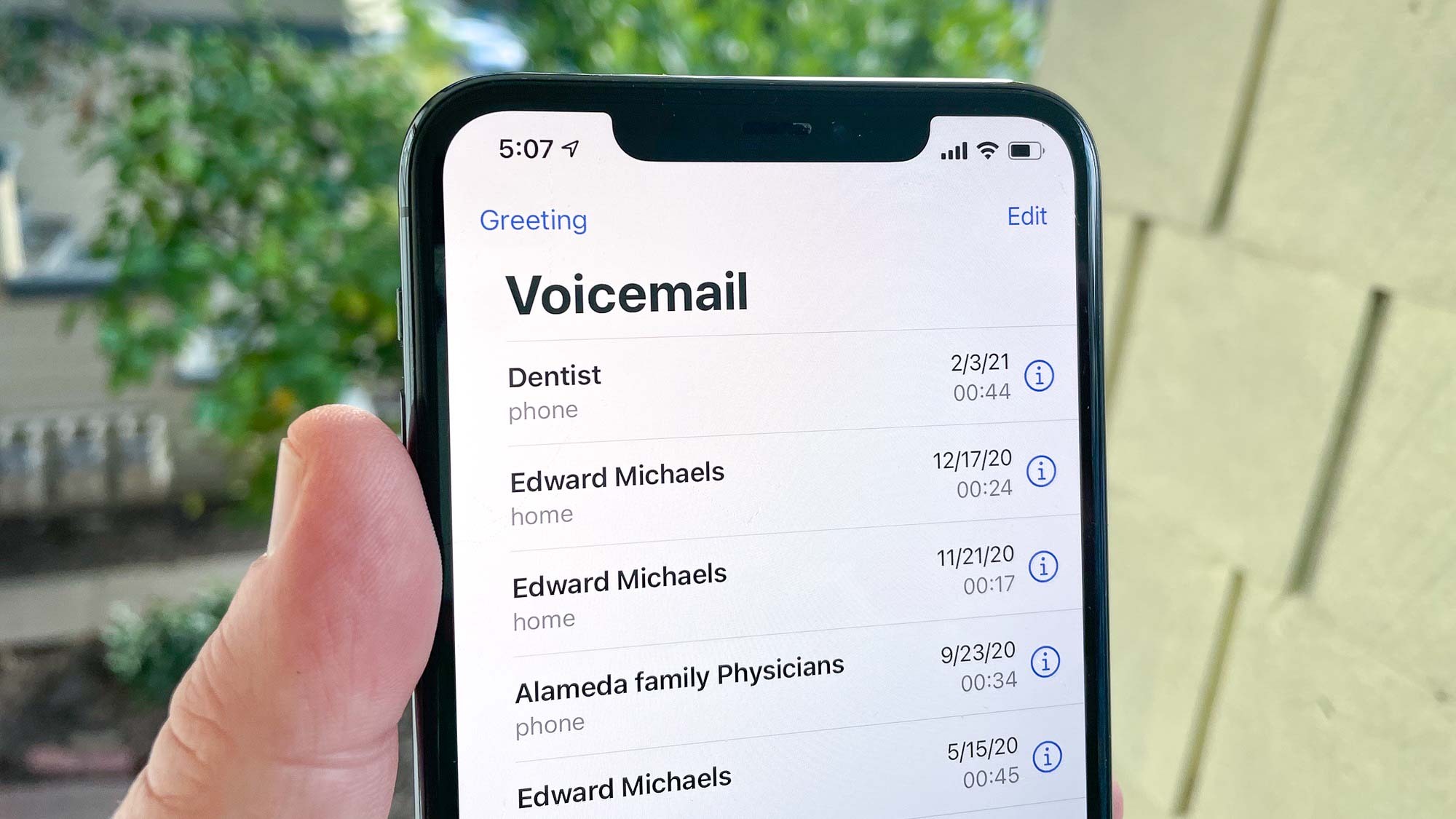 How to set up voicemail on iPhone - TechStory
