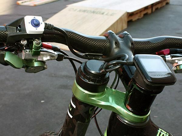 Cannondale's Simon system involves more wires and electronics than usual but even the prototype setup is still reasonably tidy.