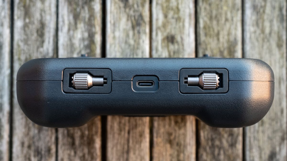 Review photo of the Veeniix V11