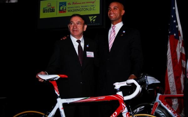 Ernesto Colnago and Mayor Adrian Fenty