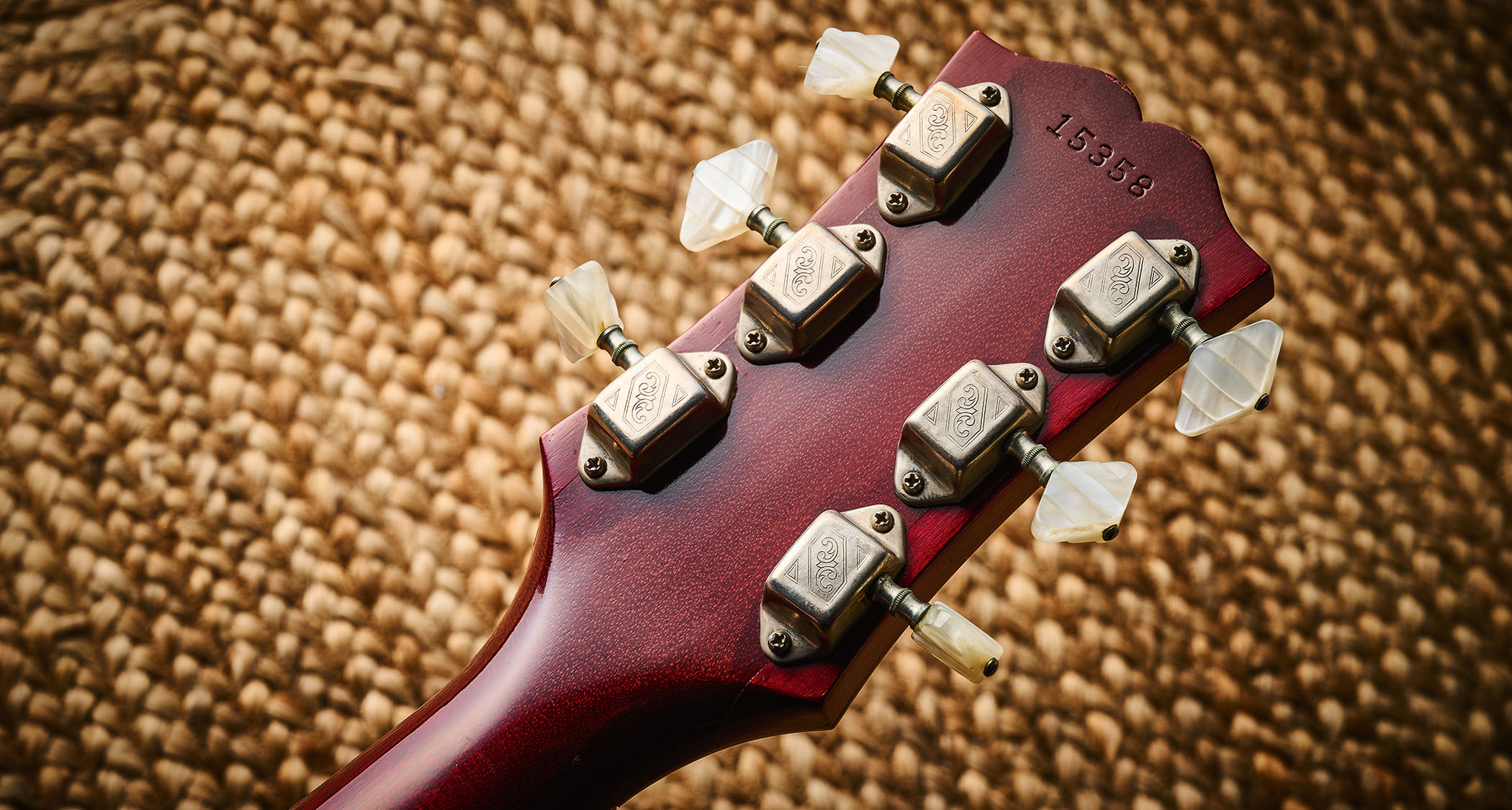 Guild Starfire in close-up