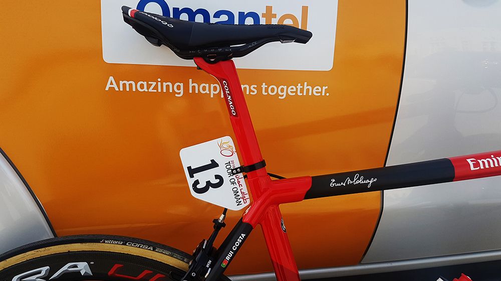A look at the colour coordinated frameset specific seat post