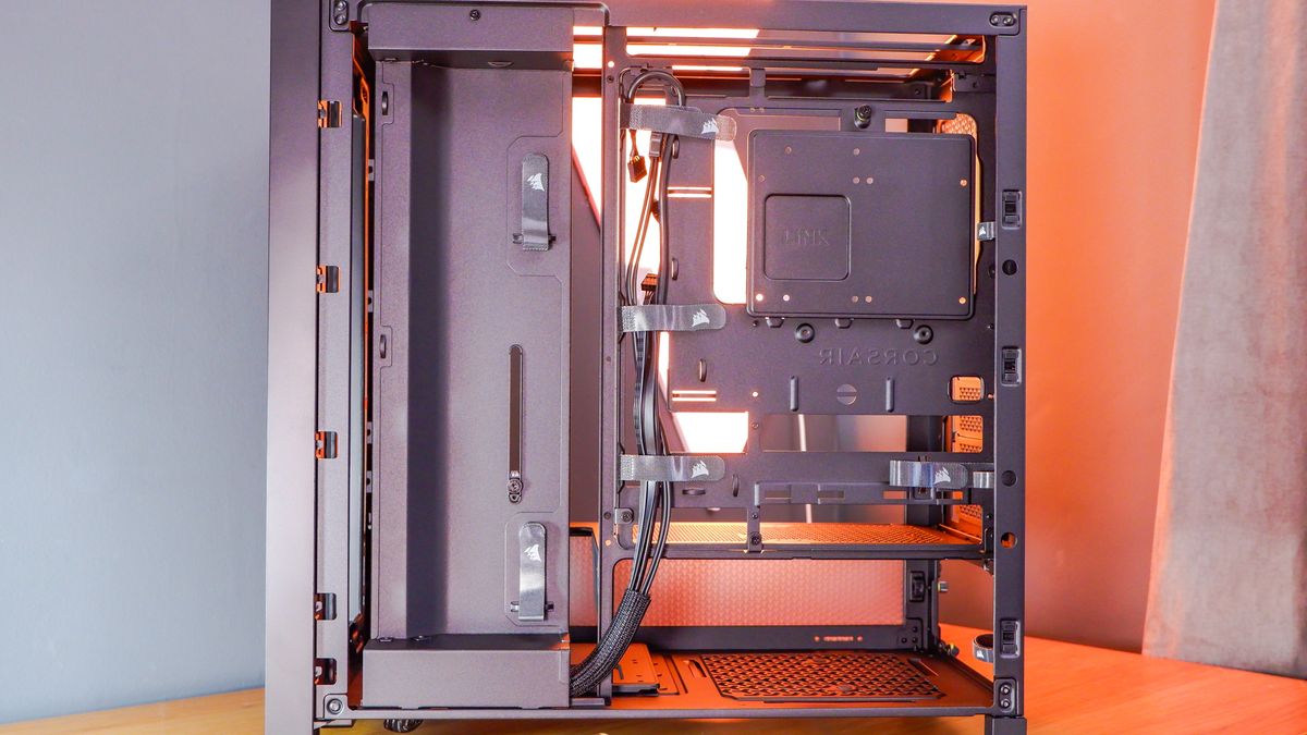 A Corsair Frame 4000D case with various features designed for both Corsair's own iCUE ecosystem and for the benefit of system builders.