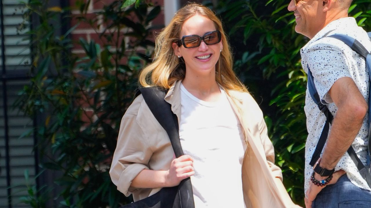 Jennifer Lawrence carrying a bag in new york city