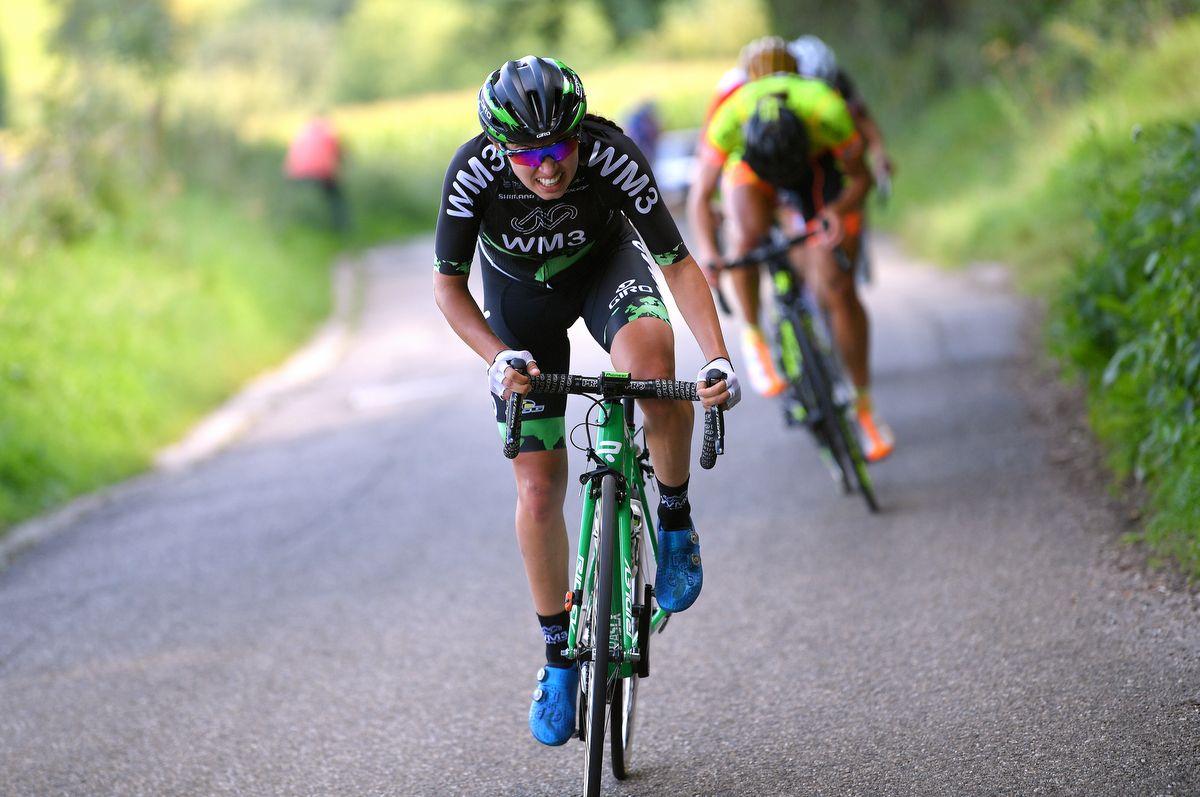 Katarzyna Niewiadoma (WM3 Cycling) attacks