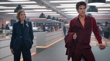 (L-R) Rosamund Pike as Alex Fox and Sacha Baron Cohen as Damien Sachs in "Ladies First"