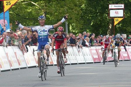Julien Simon (Saur-Sojasun) wins the Grand Prix de Wallonie ahead of Greg Van Avermaet (BMC) and Bj&ouml;rn Leukemans (Vacansoleil-DCM)