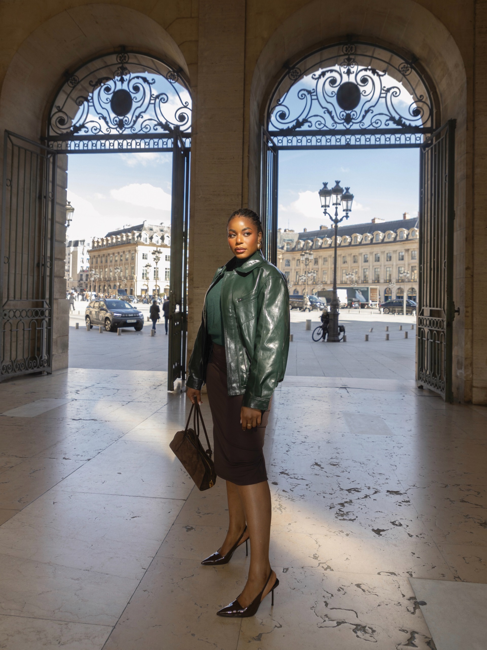 Kaye Bassey wearing a pencil skirt.
