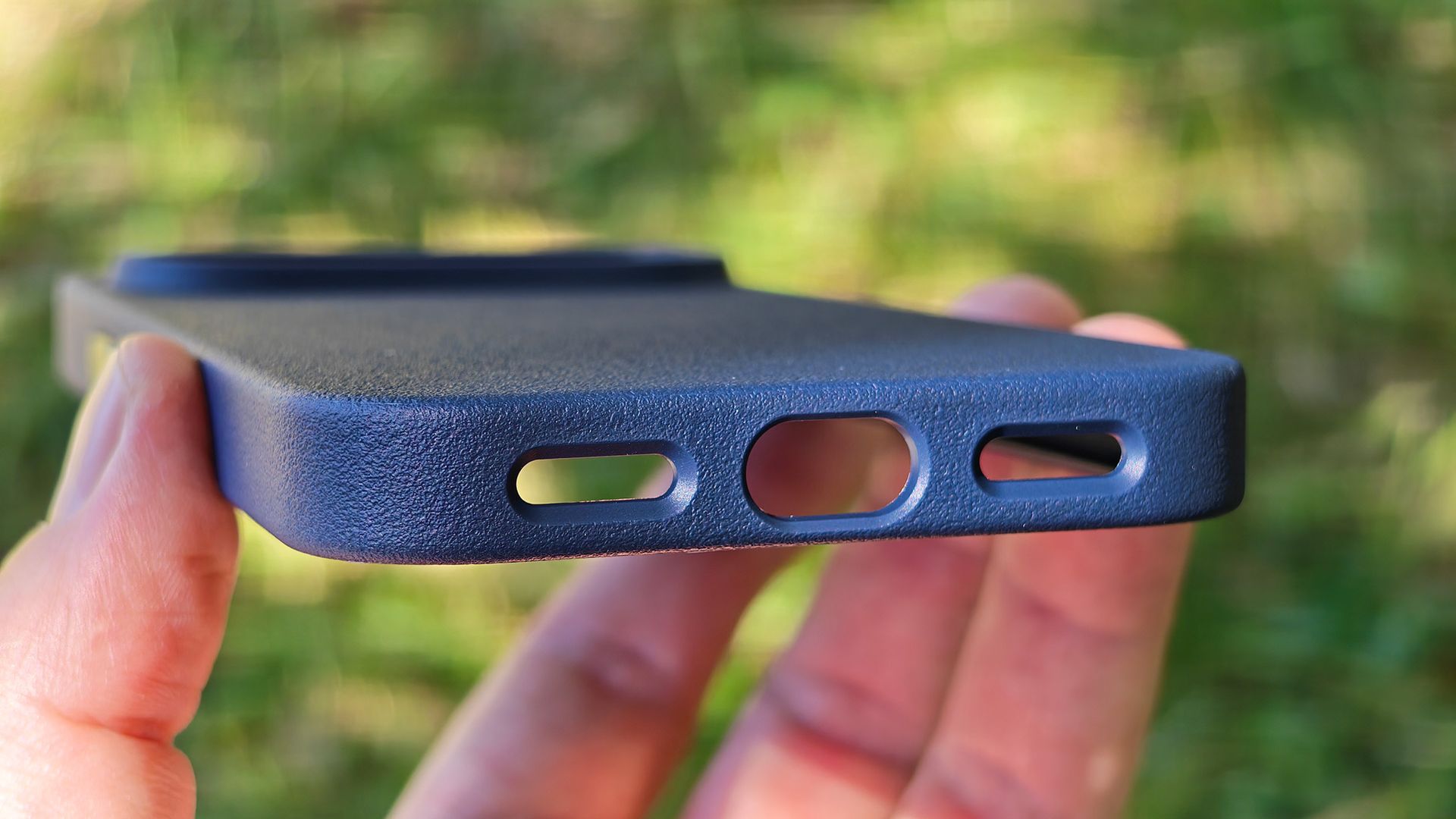 Looking at the blue Dbrand MNML case