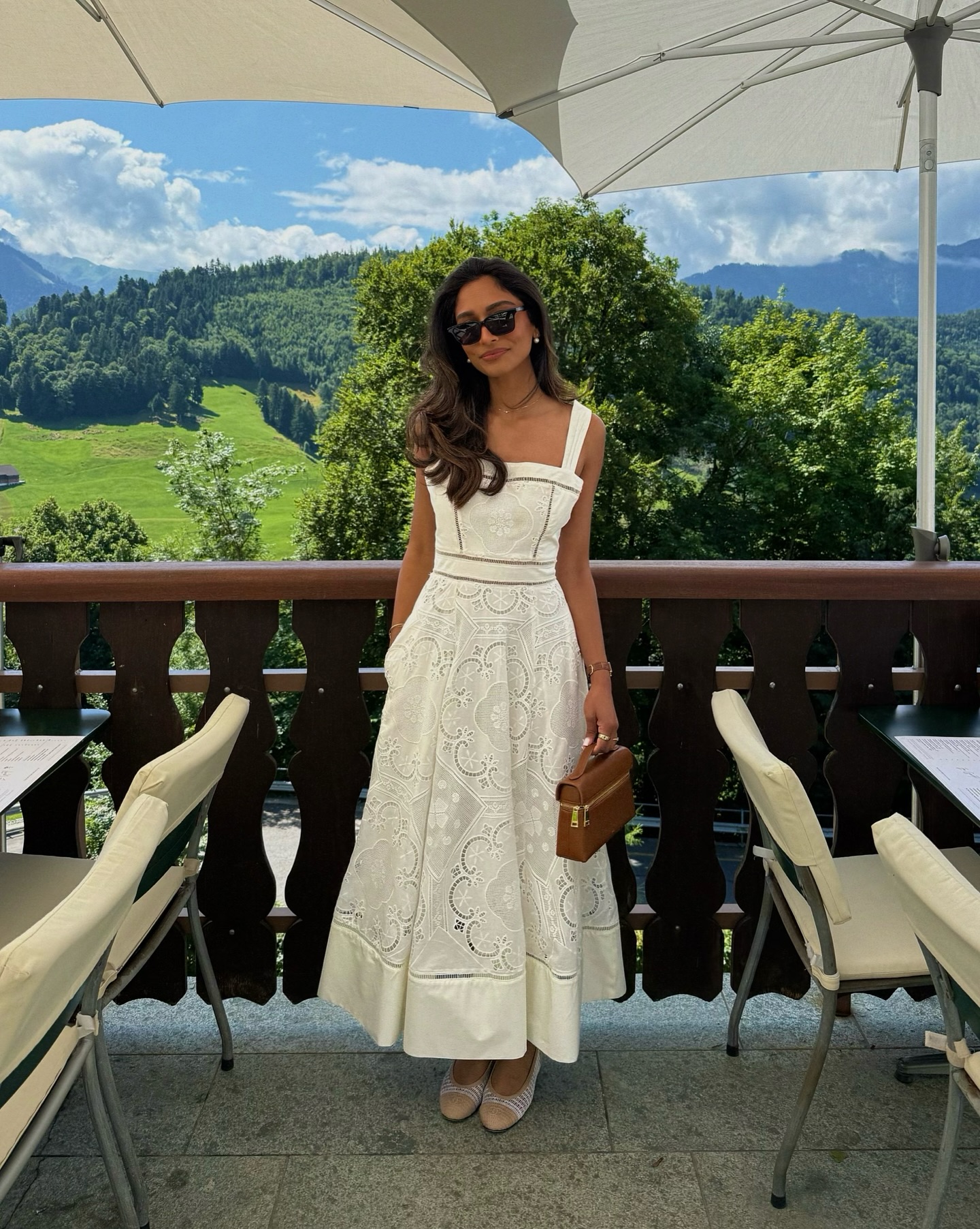 Broderie anglaise dress outfits