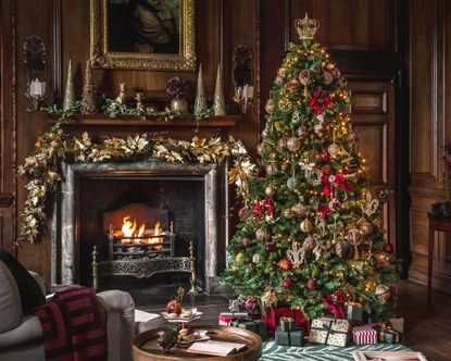 Kelly Hoppen's Christmas decorating ideas | Homes & Gardens