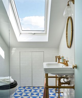 bathroom with sink and mirror