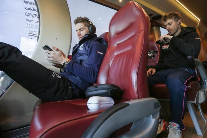 Time to relax on the Lampre-Merida bus for Rui Costa and Damiano Cunego