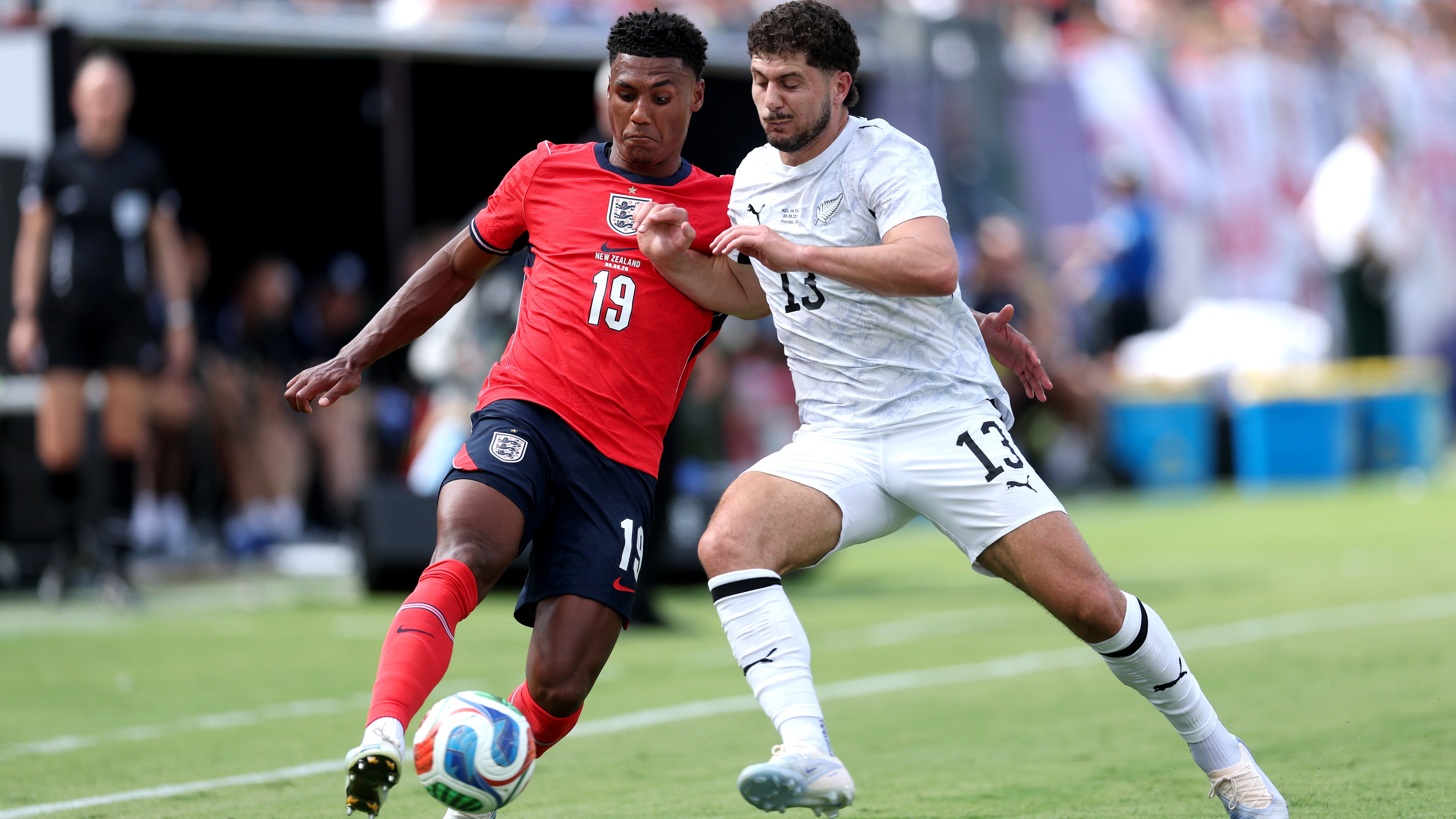 England struggle to find a goal against New Zealand