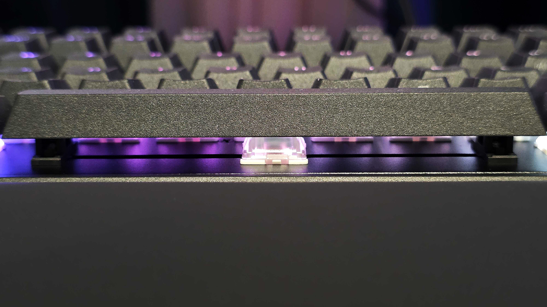 Close-up of the Corsair Vanguard Pro 96 keyboard&#039;s space bar