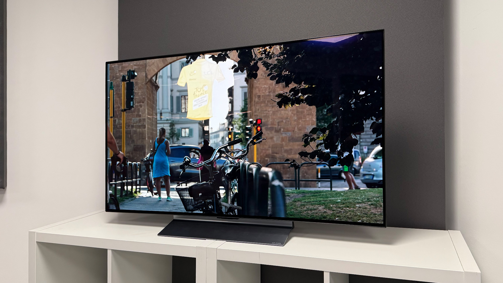 LG C5 48-inch OLED TV