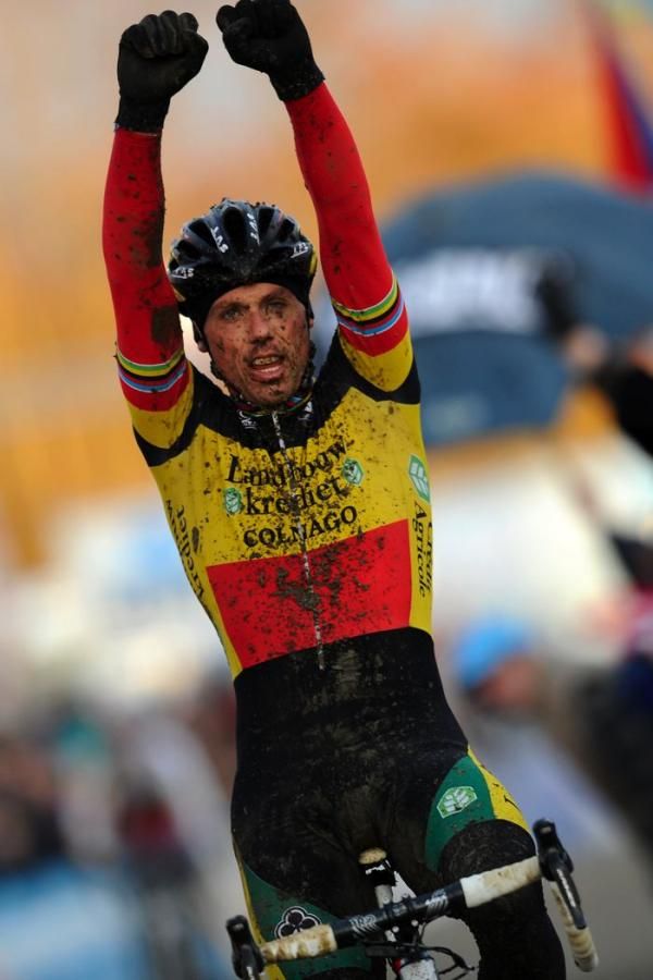 Sven Nys posts his victory salute in his home town.