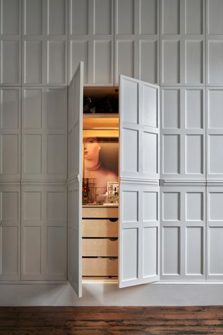 floor-to-ceiling wardrobe with drawer space
