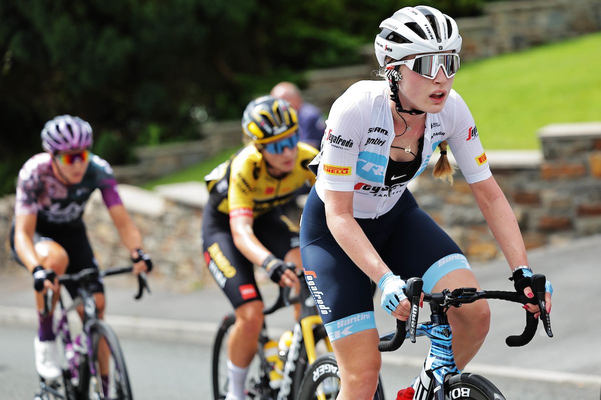 Picture by Alex Whitehead/SWpix.com - 10/06/2022 - Cycling - The Women&acirc;s Tour 2022 - Stage Five - Pembrey Country Park to The Black Mountain, Wales - Elynor Backstedt of Team Trek Segafredo in action