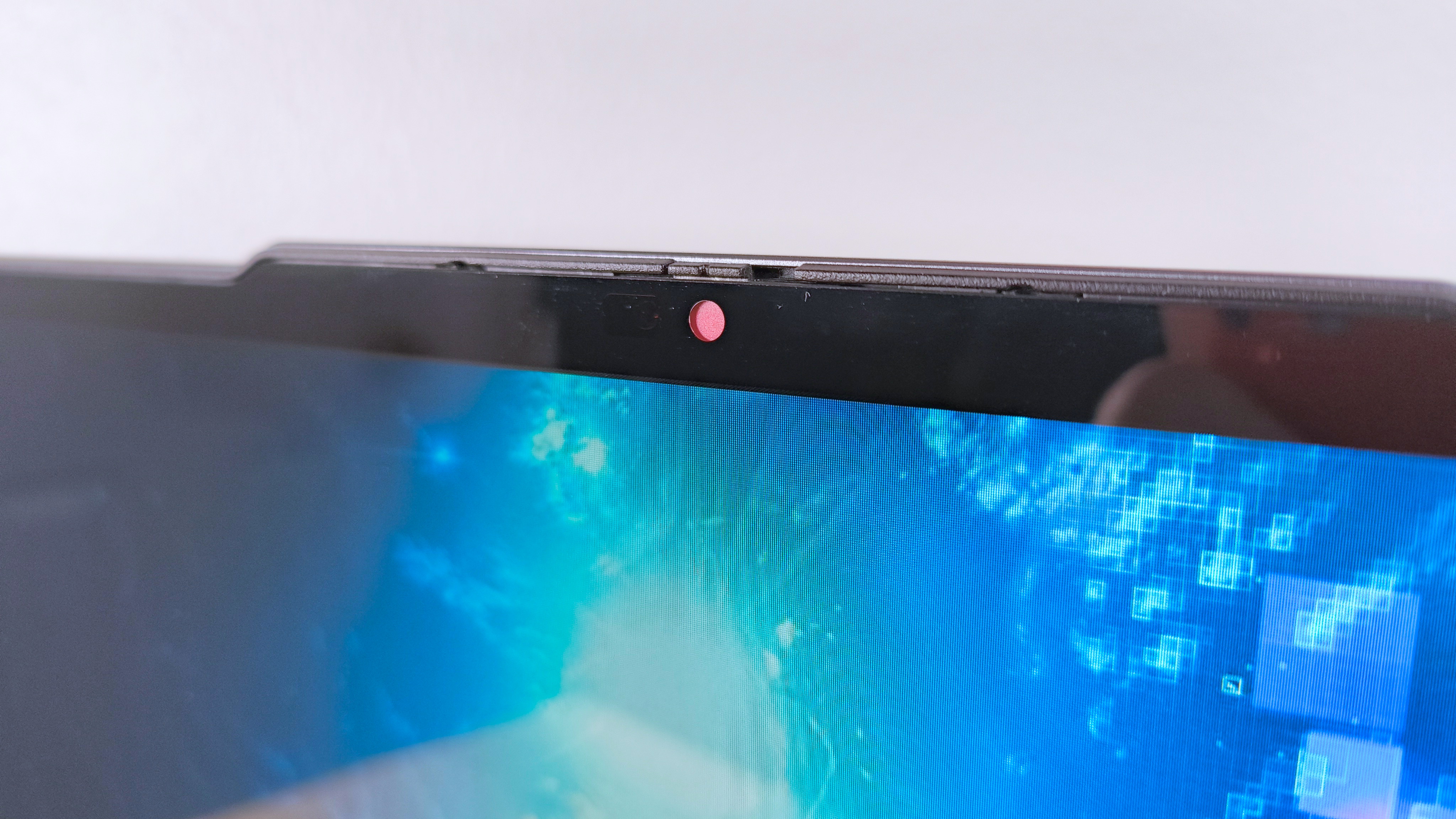 Close up of the webcam on the Lenovo Yoga 7i 2-in-1 16