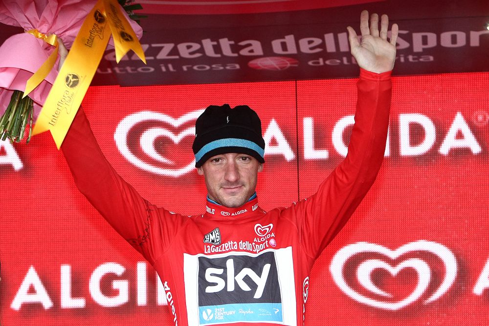 Elia Viviani in the sprint jersey.