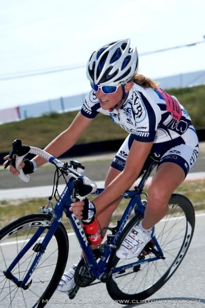 Amanda Miller (Tibco) en route to victory.