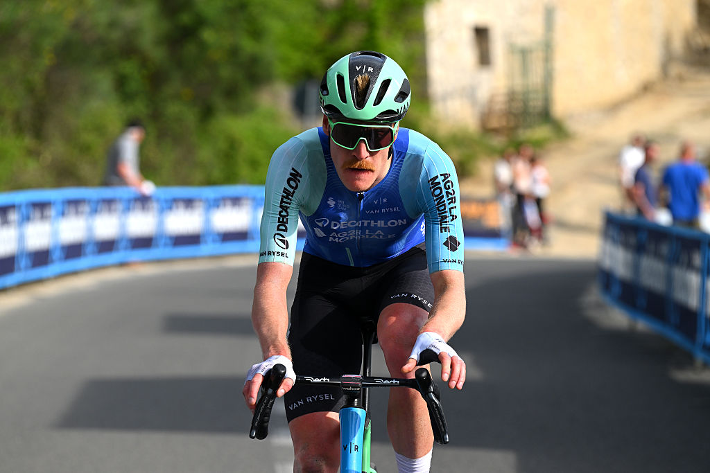 French Road National Championships: Dorian Godon outsprints Romain Grégoire and Kévin Vauquelin to win French national title