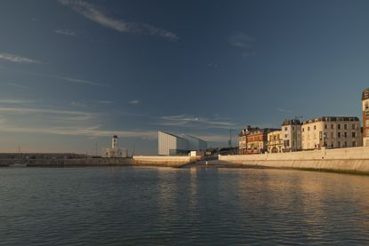 Margate's coastline featuring Turner Contemporary