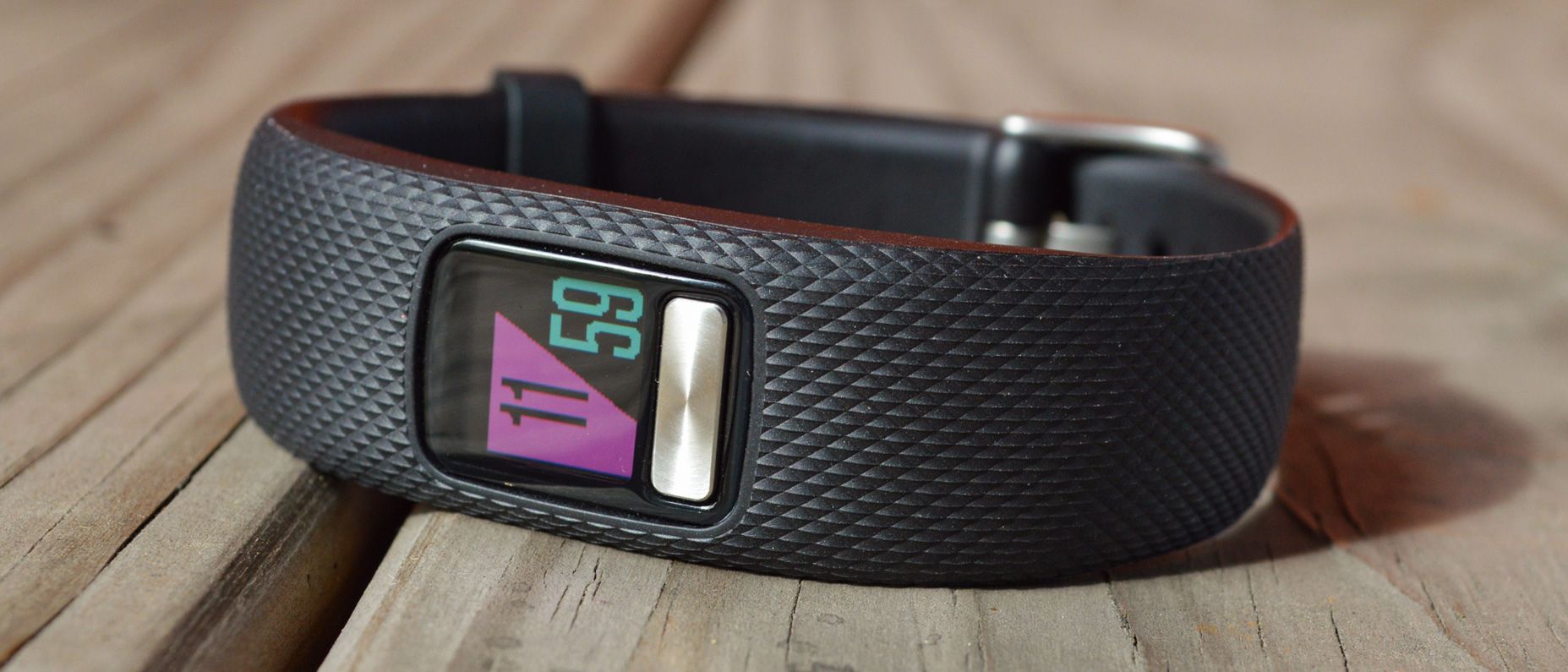（ss）VIVOFIT 4 GARMINアクティヴィティーラッカー Garmin vívofit® 4 | Fitness Activity Tracker